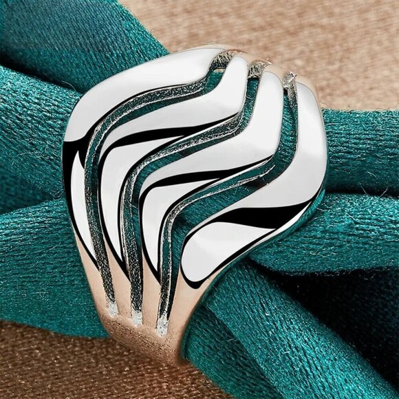 NWT S925 Sterling Silver Statement Wide Four Wave Ring Women’s Sz.8 - Picture 6 of 12